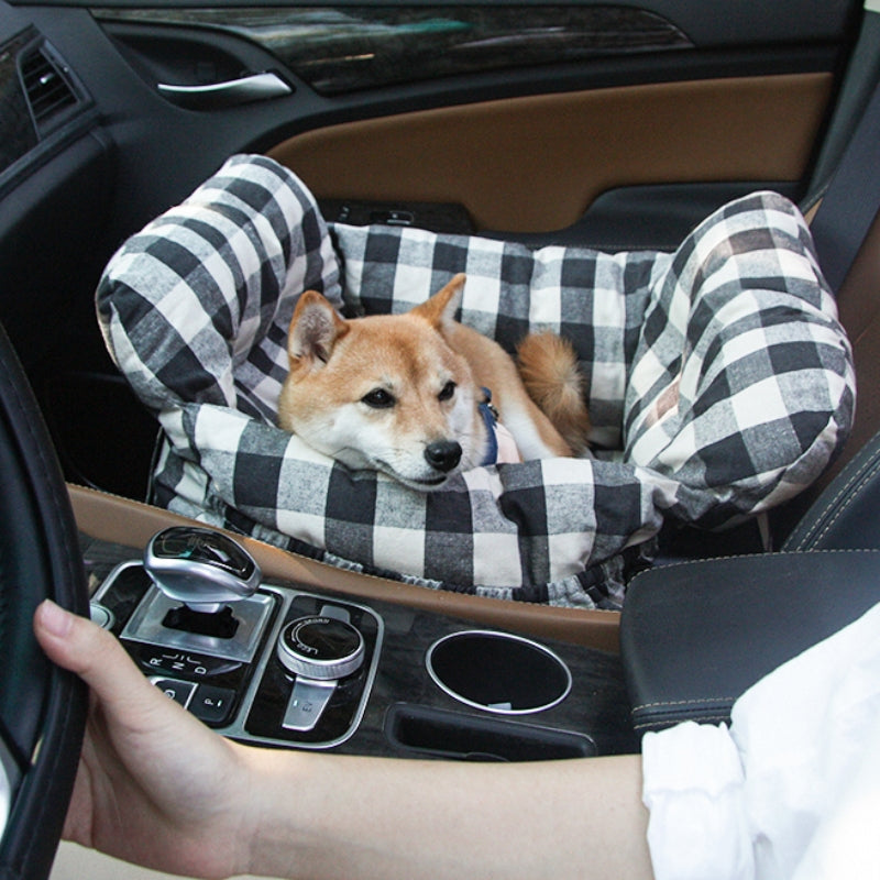 pets : Honden auto mand in van Pantino