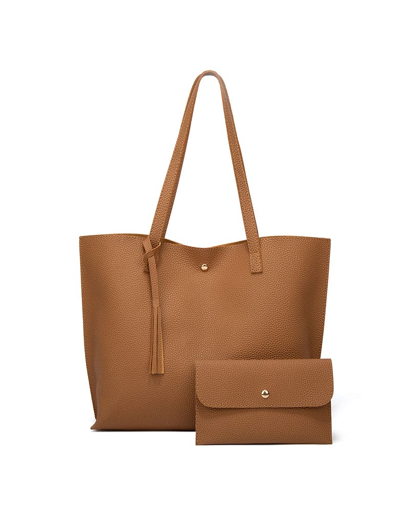 bags : Julia | Capaciteit met effen schoudertas met kwastjes en groot in Bruin van Pantino