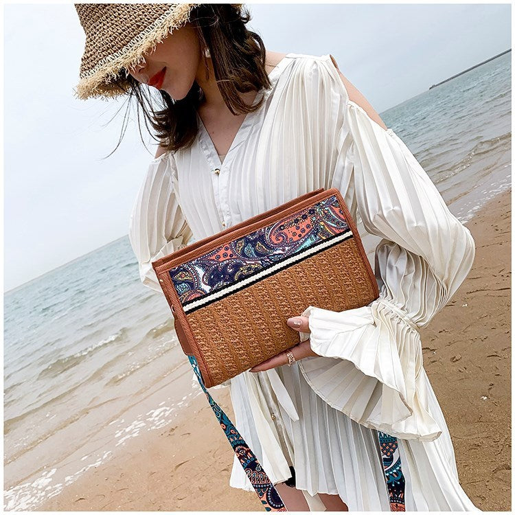 bags : Veala | Retro Etnische Wind Strandtas - SeaSide Chic in Bruin 28X18X6cm van Pantino