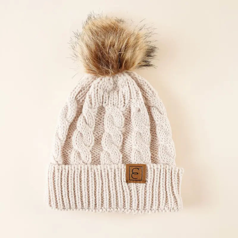 accessories : Warme muts met Pompom in Beige van Pantino
