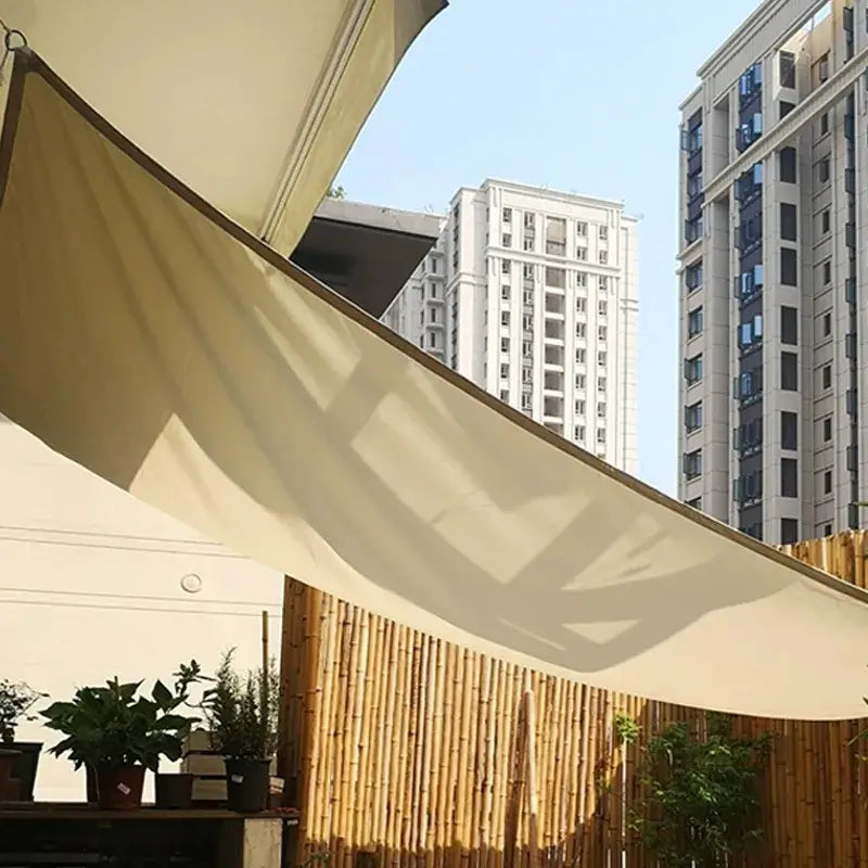 outdoor equipment : SailShade - Waterdichte Buitenzonwering in van Pantino