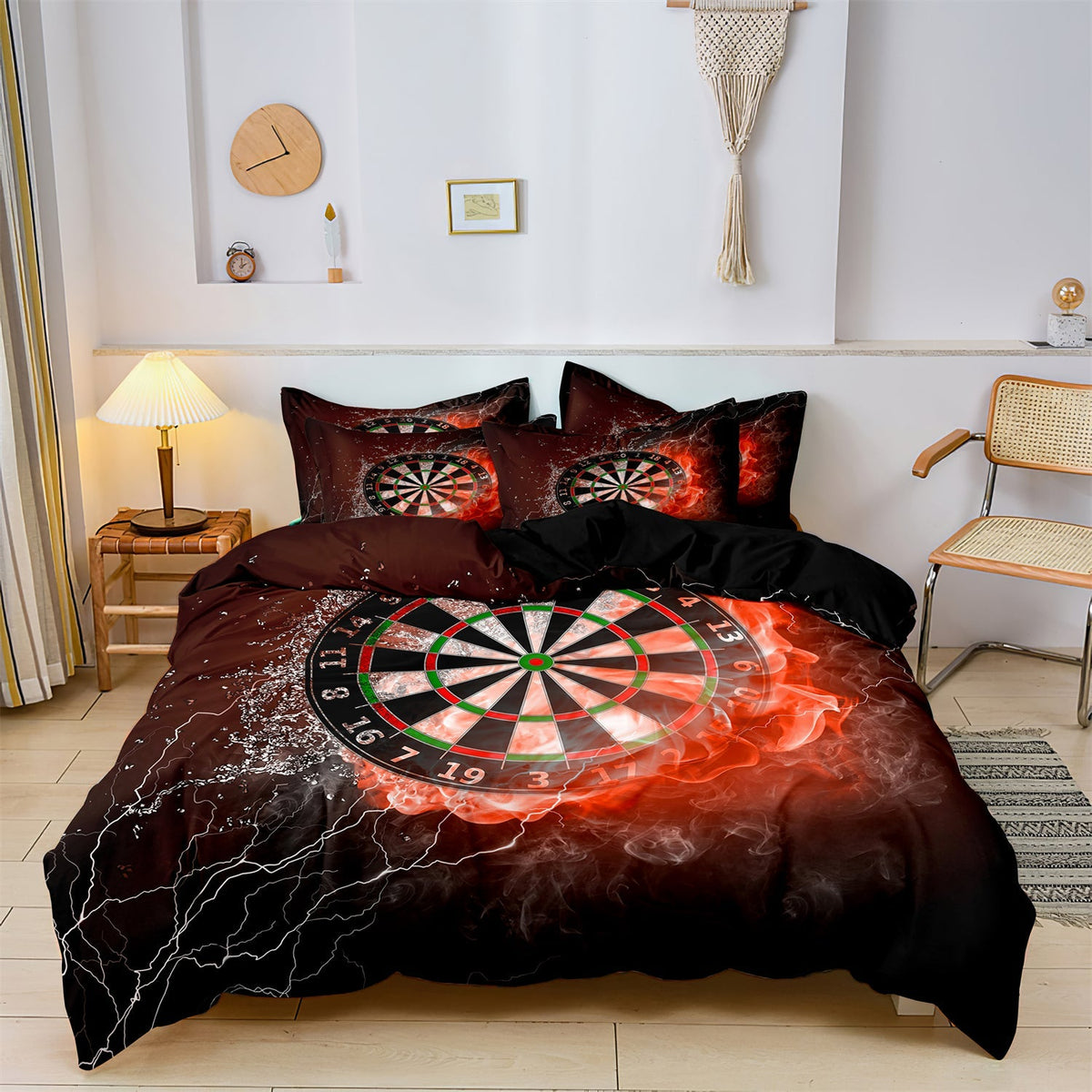 home & garden : CoolCovers - Dekbedovertrek darts on fire | Kind | Tiener | Dartboard| Dekbed | Kussensloop in van Pantino