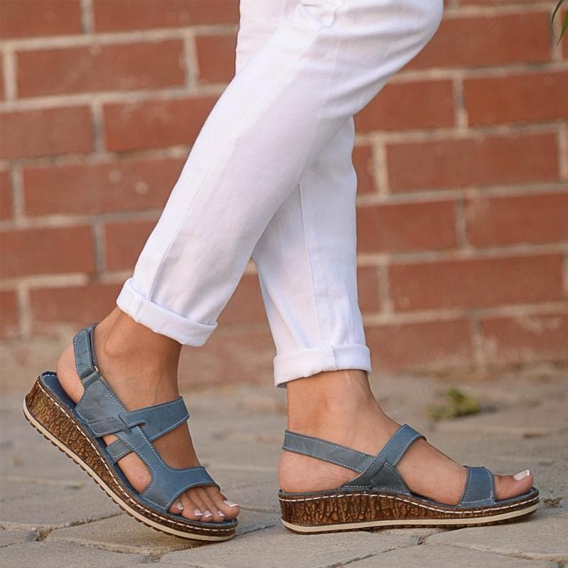 men's fashion : Emma - Klassiek Wit Sandalen Dames in Blauw van Pantino