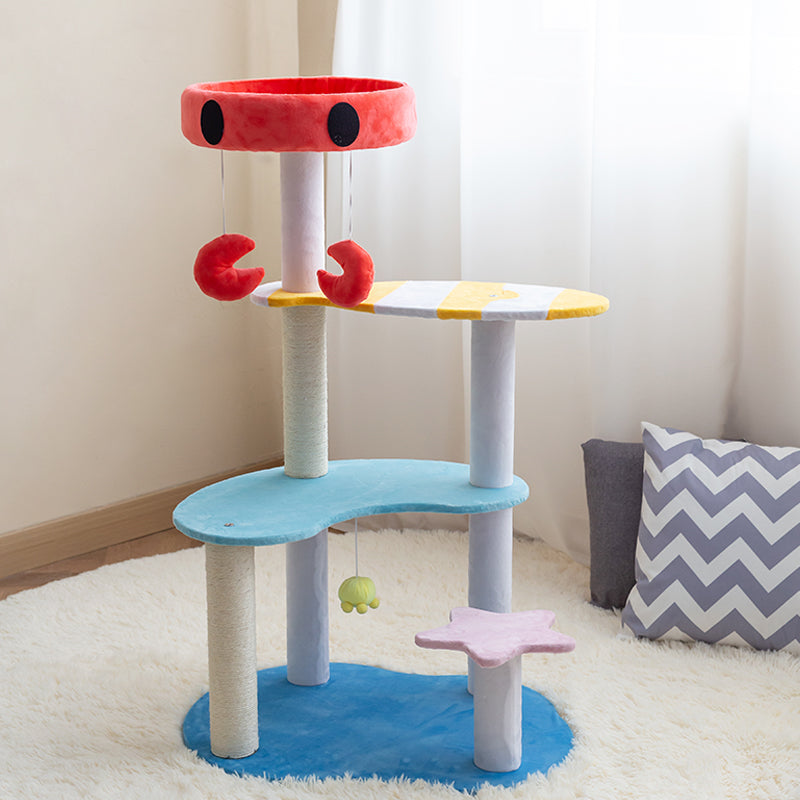 pets : Kat krab boom in van Pantino