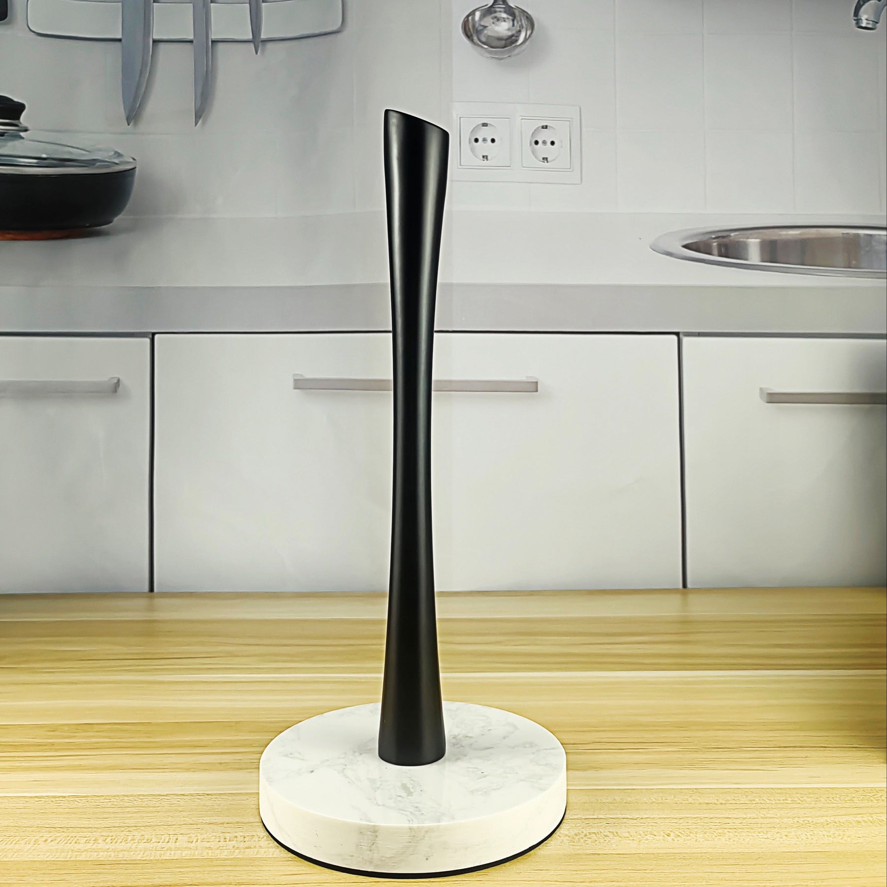 home & garden : Fien | RVS keukenrolhouder van marmer in Zwart van Pantino
