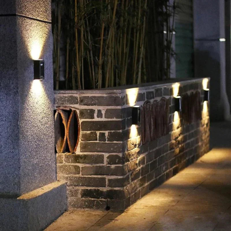 outdoor equipment : GlowGlim™ | Moderne & Elegante Tuinwandlamp | 1 + 1 GRATIS in van Pantino