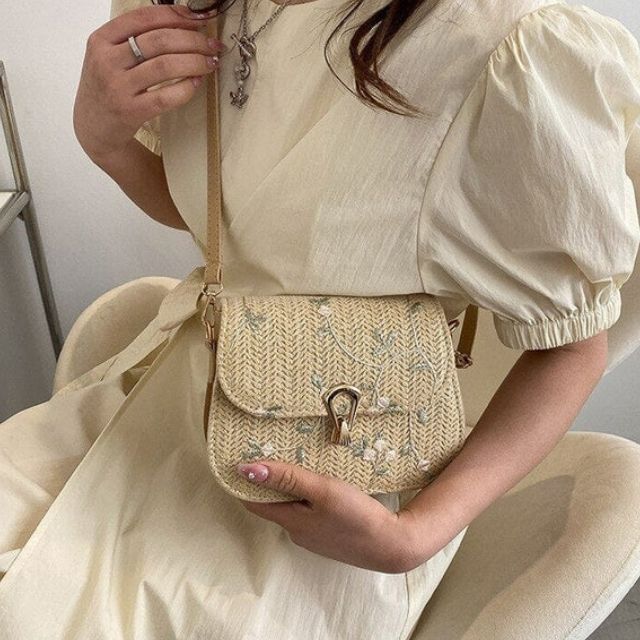 bags : Liana - Geborduurde schoudertas van stro in van Pantino