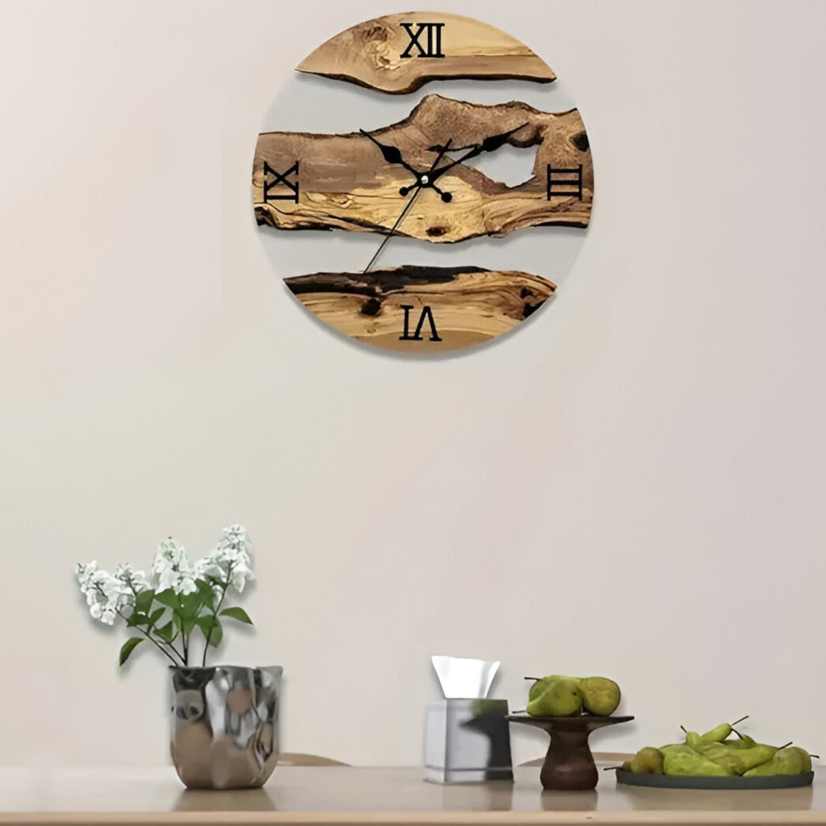 Alaric | Minimalistisch wandklok met houten accenten- €25 : Alaric | Minimalistisch wandklok met houten accenten in van Pantinoshop