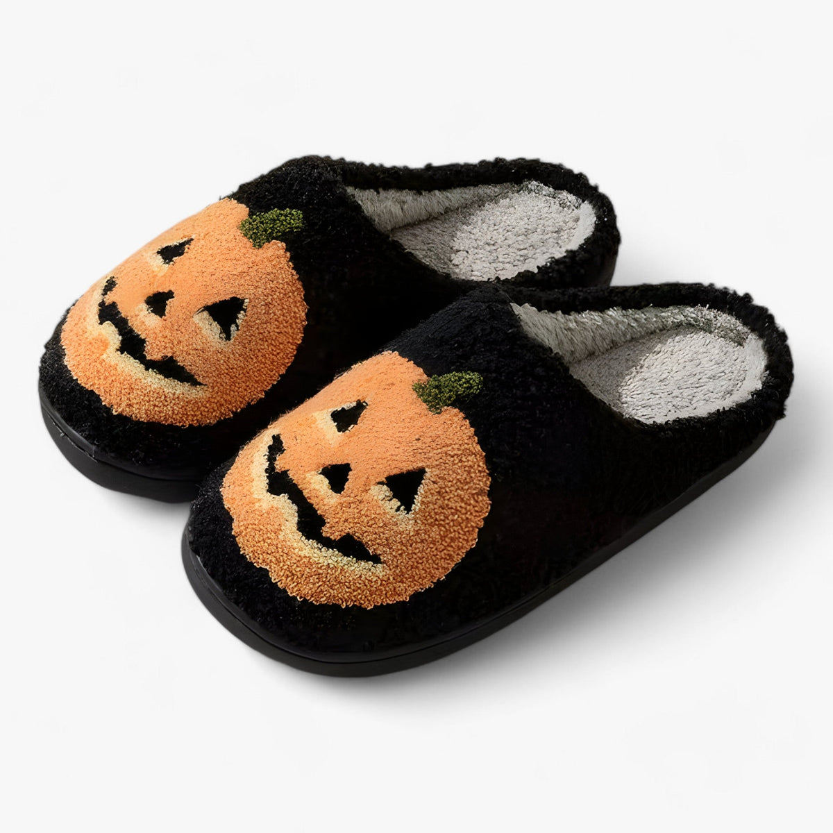 home & garden : CozyPumpkin | Zachte - warme en leuke sloffen voor het comfort van de herfst in Zwart van Pantinoshop