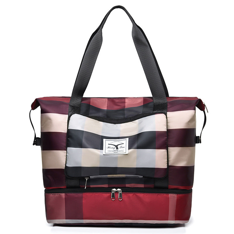 bags : Lana Grote Travel Tas in Rood van Pantino