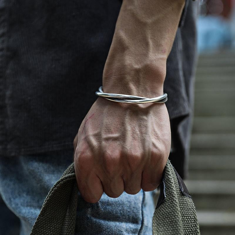 accessories : Artrellic Gedraaide Armband in Silver van Pantino