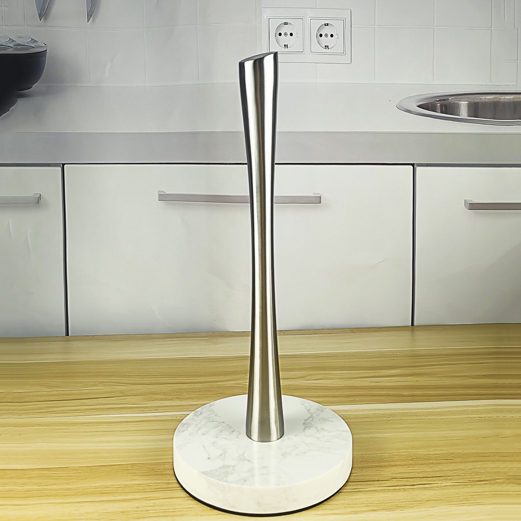 home & garden : Fien | RVS keukenrolhouder van marmer in Zilver van Pantino