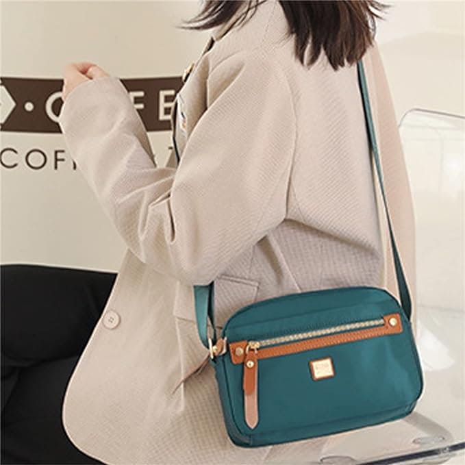 bags : Ella | Slanke effen kleur nylon schoudertas in van Pantino