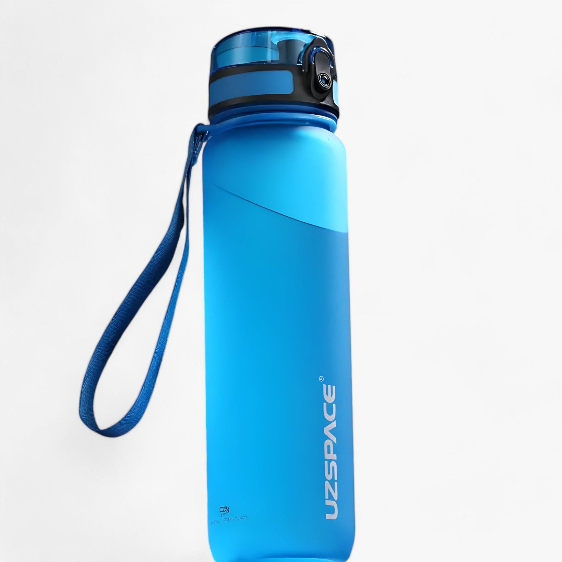 gadgets : HydraShake | Sport shaker bottle - BPA-vrij en lekvrij in Blauw van Pantino