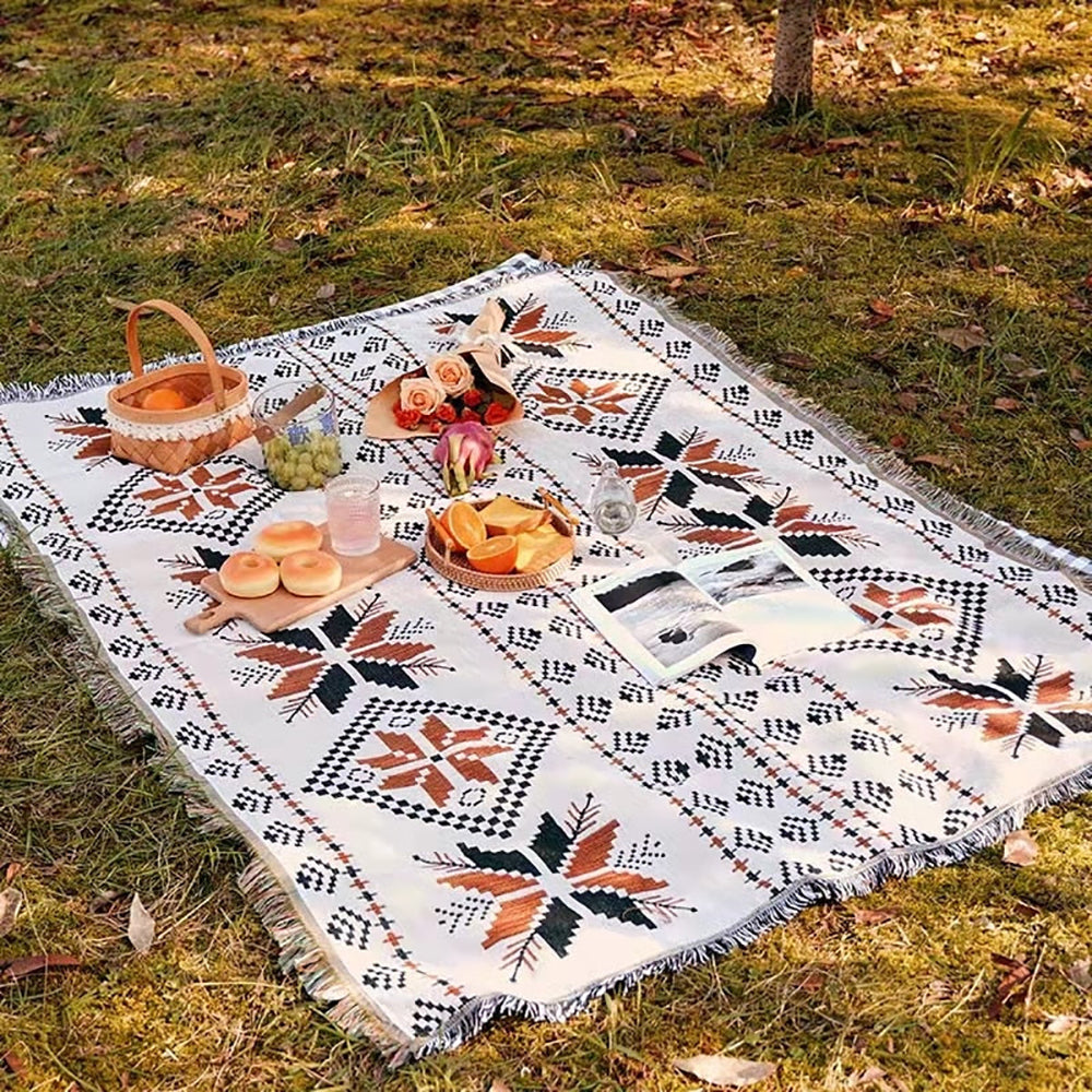 outdoor equipment : Boho Picnic Blanket | Trendy bohemian deken voor je buitenactiviteiten in A van Pantino