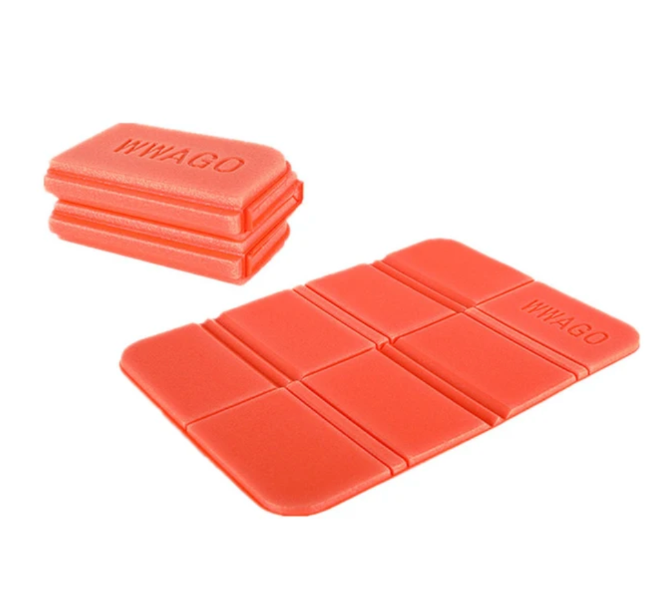 outdoor equipment : Folde - Opvouwbare Anti-Vocht Mat voor Outdoor, Draagbare Isolatie Mat met XPE Schuim in Oranje van Pantino