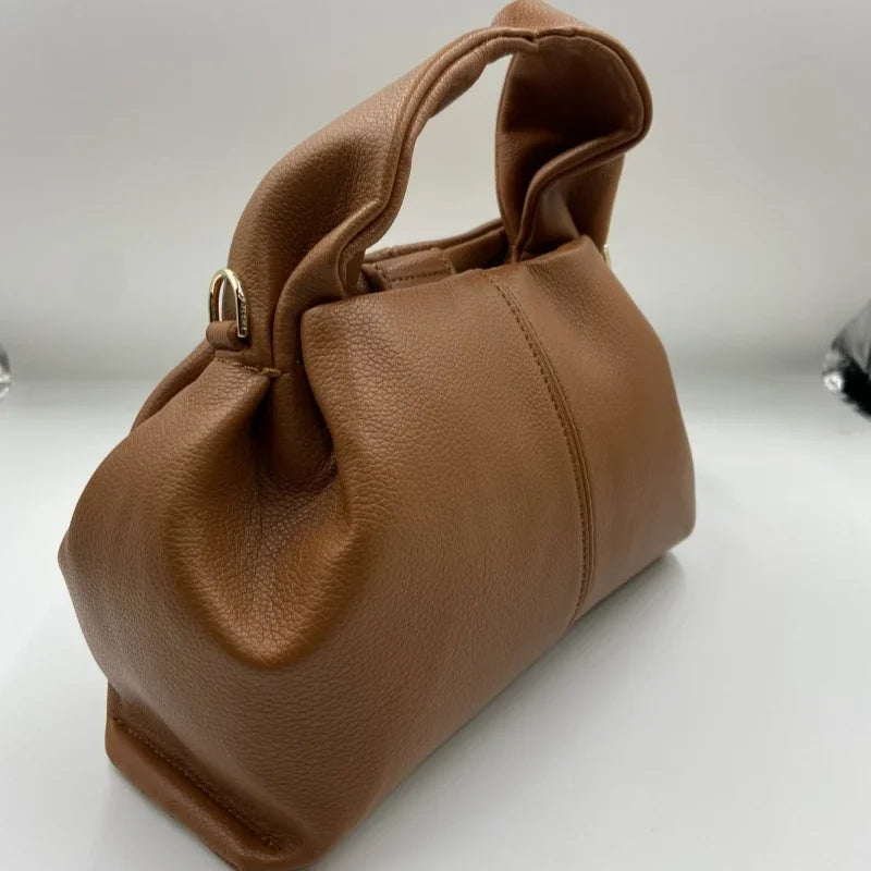 bags : MARTA - Echte Lederdumpling-vormige Wolkentas voor vrouwen in van Pantino