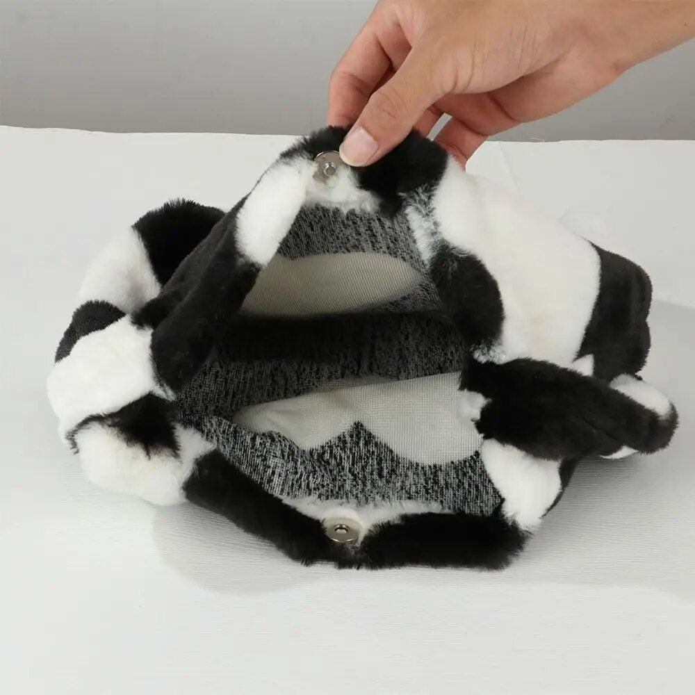 : 1+1 GRATIS | Trendy Pluche Tas in van Pantino