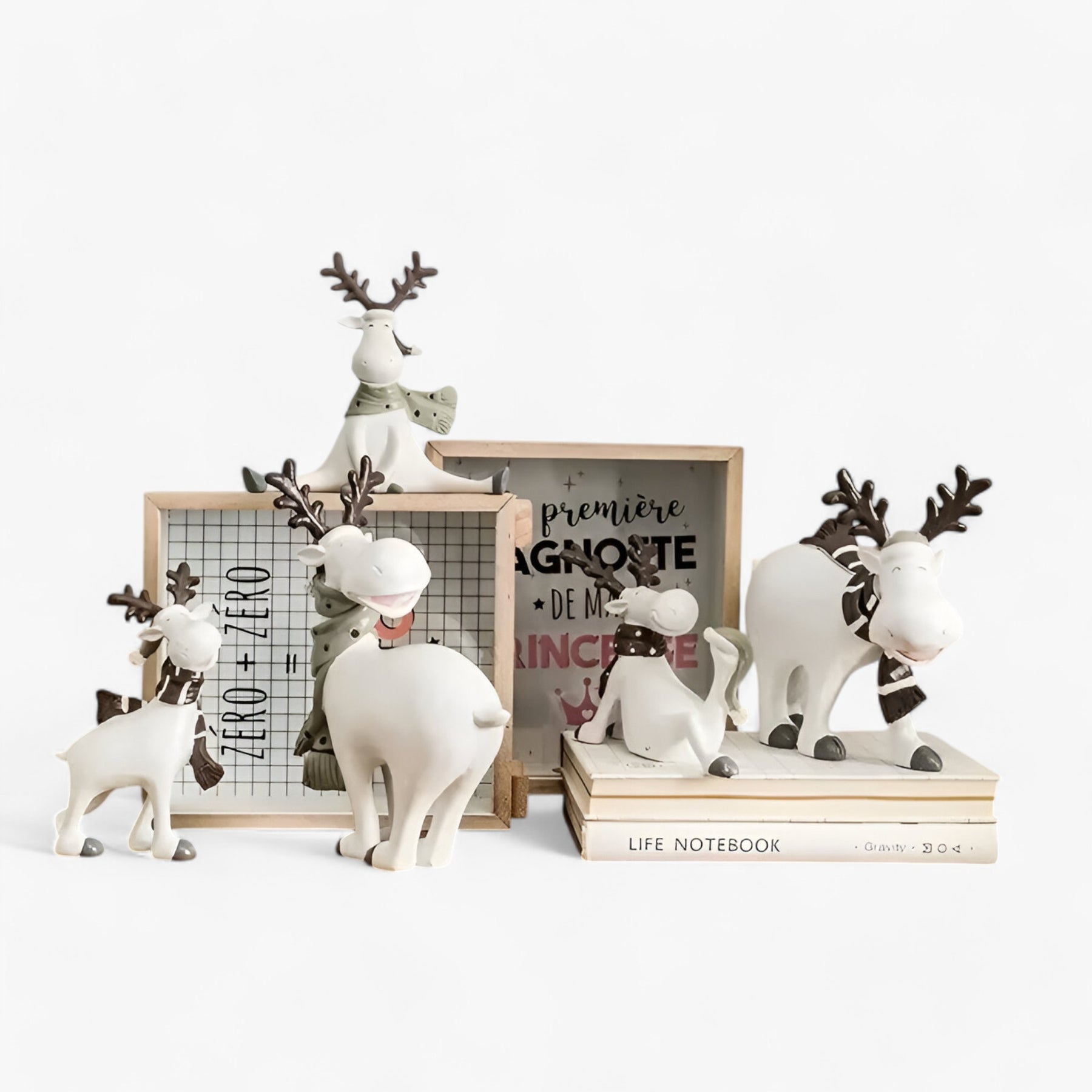 Noor | Elegante Witte Hert Decoratie - €25 : Noor | Elegante Witte Hert Decoratie in van Pantino