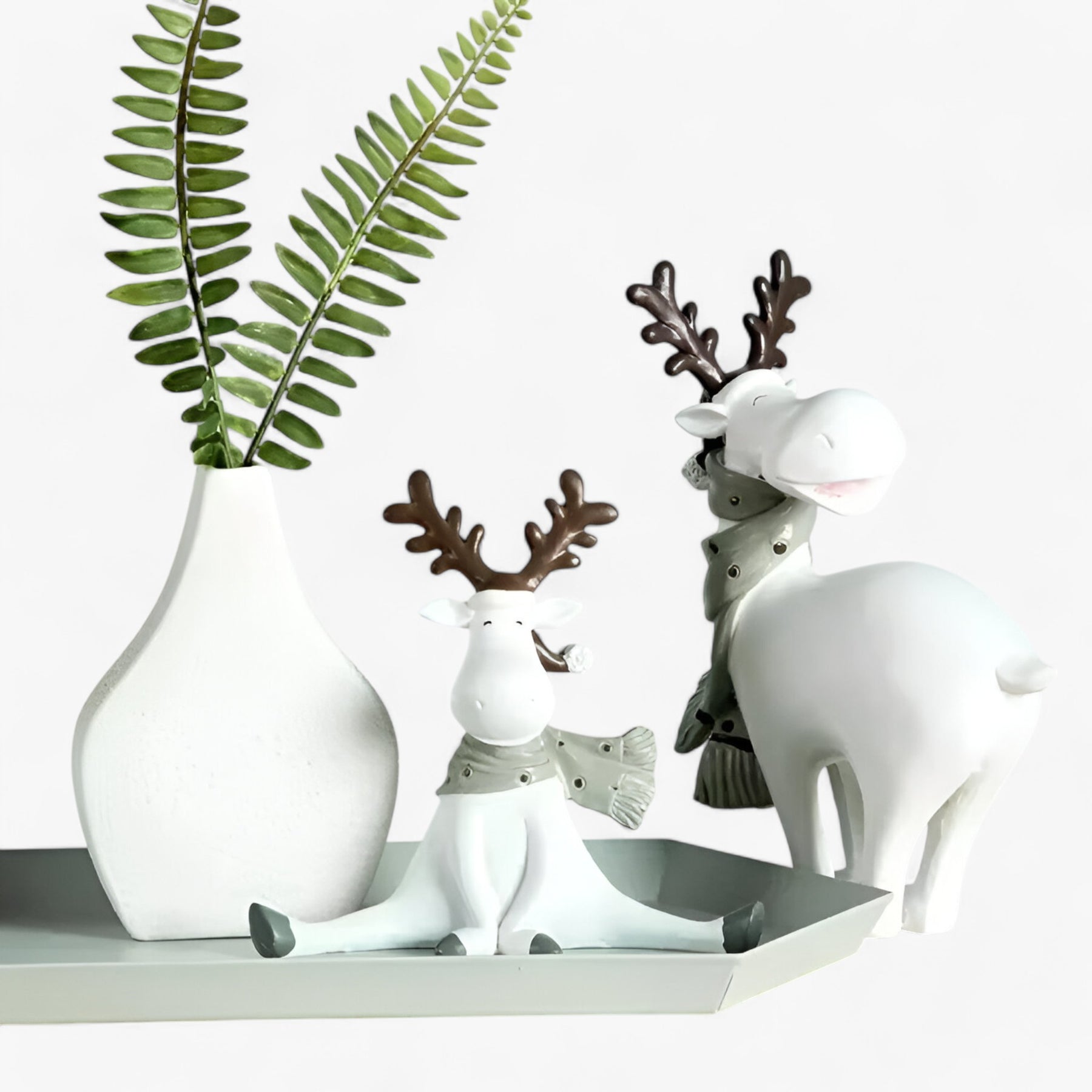 home & garden : Noor | Elegante Witte Hert Decoratie in van Pantino
