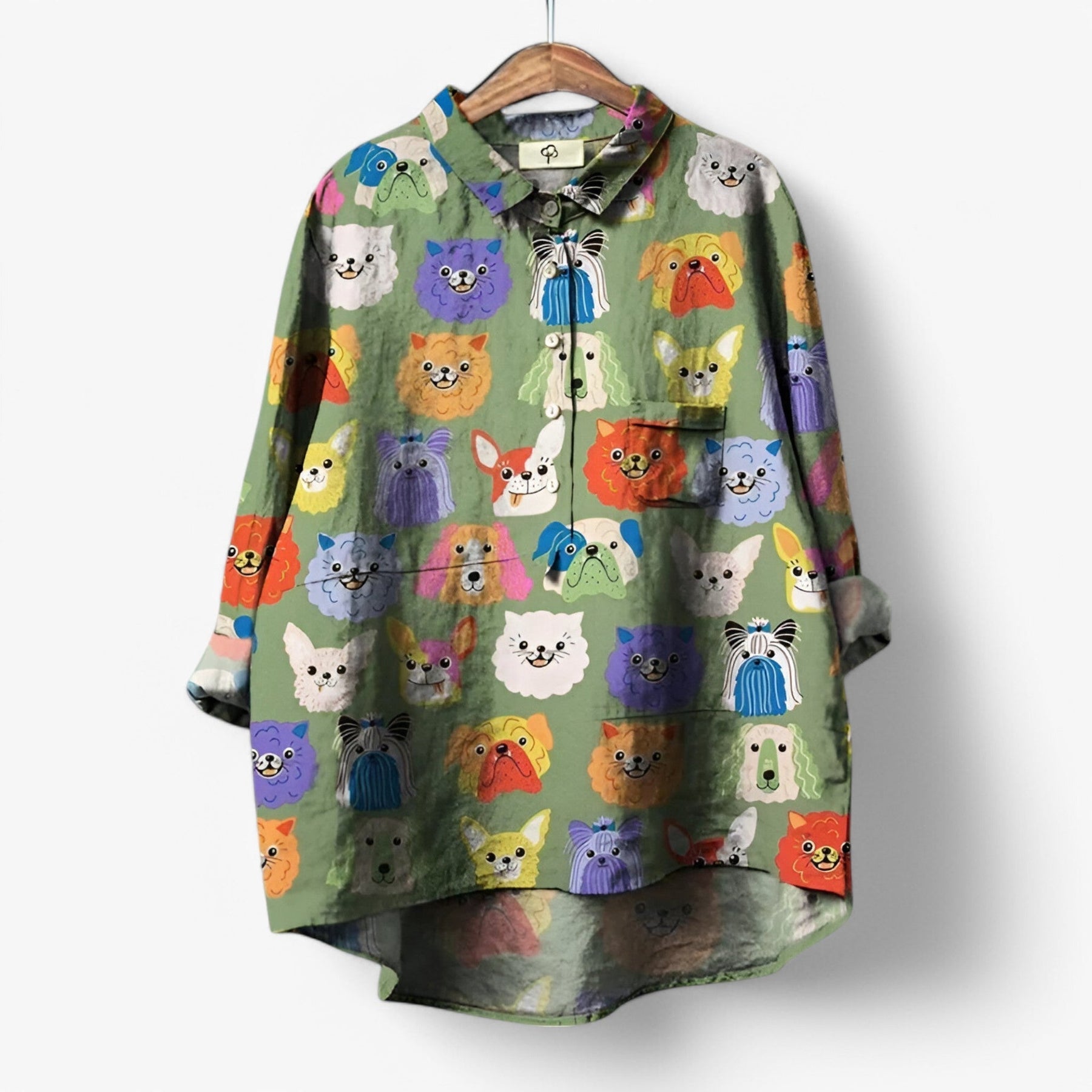 (Pinterest) Shirts : Jane | Dames Hemd met Grafische Print en Comfortabele Pasvorm in Hond Speelverrukt van Pantino