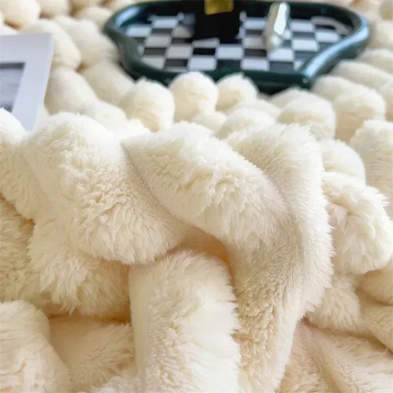 home & garden : Mooly | Ultime warme Pluche Deken Sofa in van Pantino