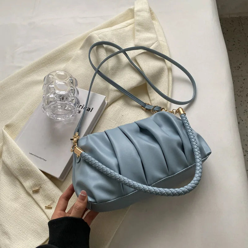 bags : Lyla - Elegante Geplooide Schoudertas in Blauw van Pantino