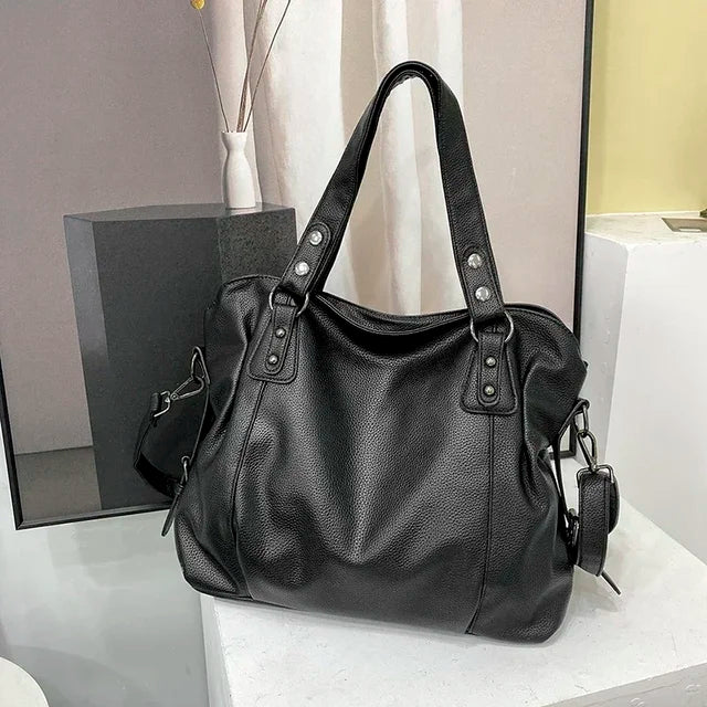 bags : YVONNE - Leren hobo-schoudertas voor dames in Zwart van Pantino