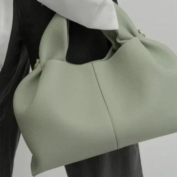 bags : Valencia - Schoudertas van generfd materiaal met afneembare riem in van Pantino