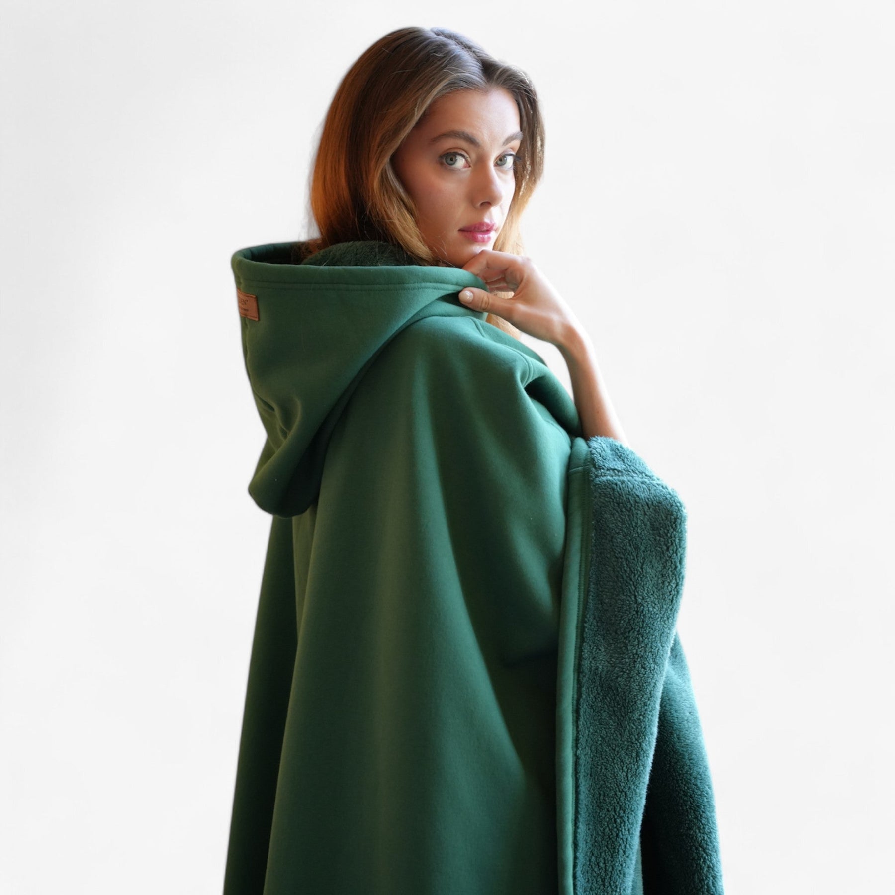 Lizett | Fleece Poncho met capuchon - Ultiem comfort en stijl- €25 : Lizett | Fleece Poncho met capuchon - Ultiem comfort en stijl in van Pantinoshop
