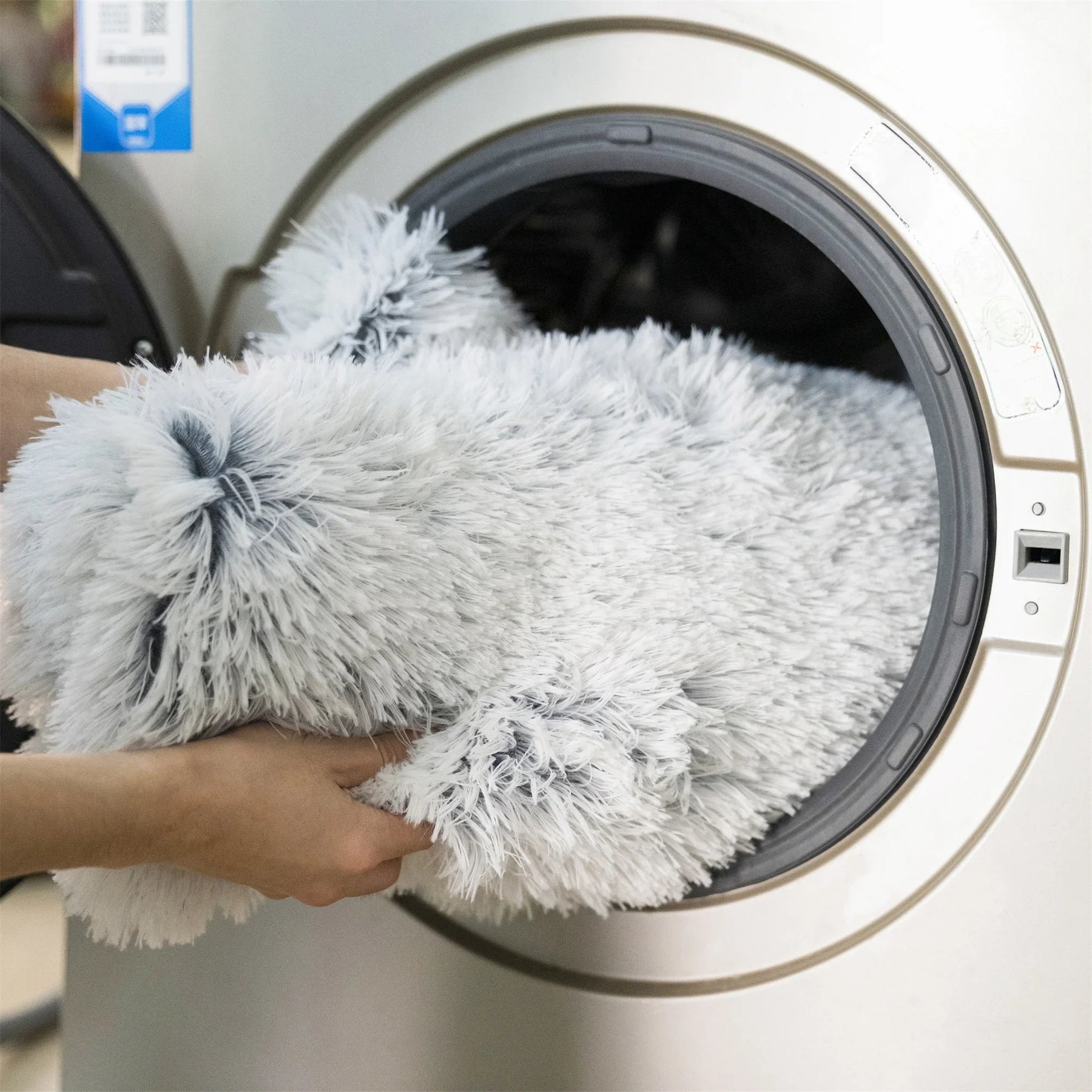 pets : Quishy - Wasbaar Huisdier Sofa Pluche Deken in van Pantino