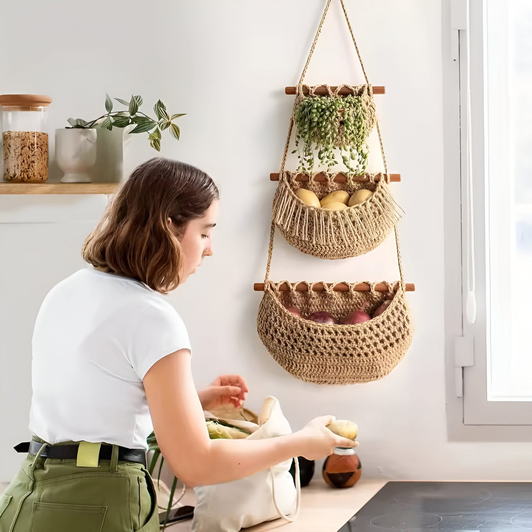 Fruitmanden : Mila | Hangende Jute Fruitmand met 3 Niveaus in van Pantino