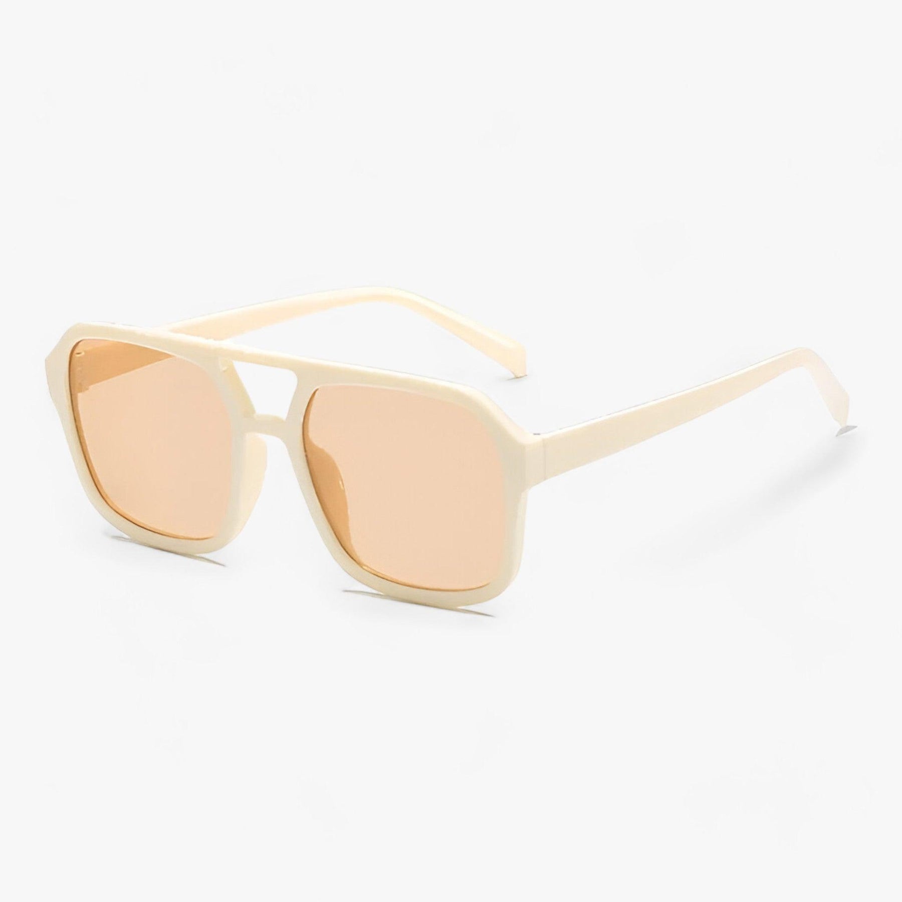 Sunglasses : ICONIC | Vintage vierkante zonnebril: stijlvolle oogbescherming voor alle gelegenheden in Beige van Pantino