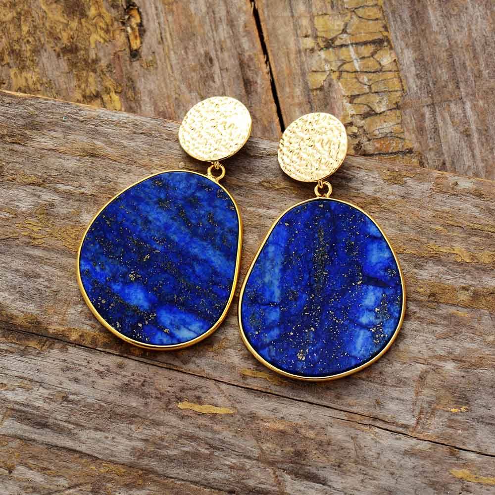 accessories : HealWithin Lapis Lazuli Bescherming Oorbellen in van Pantino