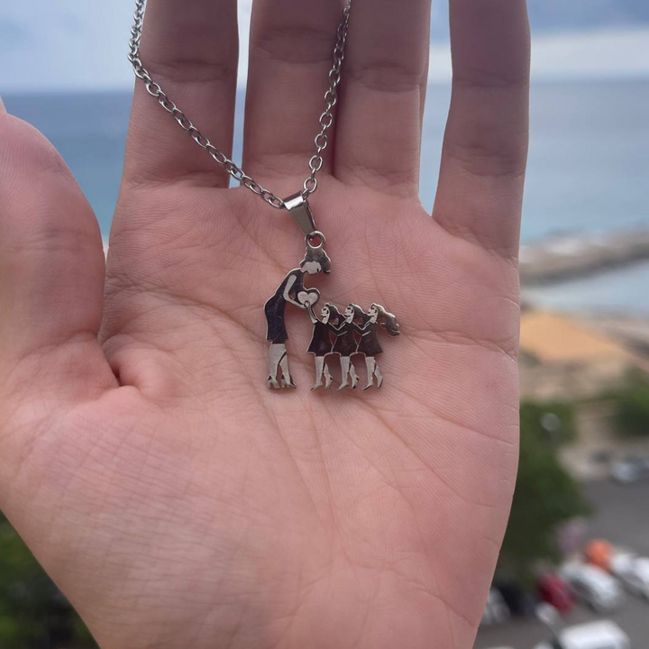 accessories : ForeverTie | Een symbool van liefde voor het leven in Moeder en 3 Dochters van Pantino