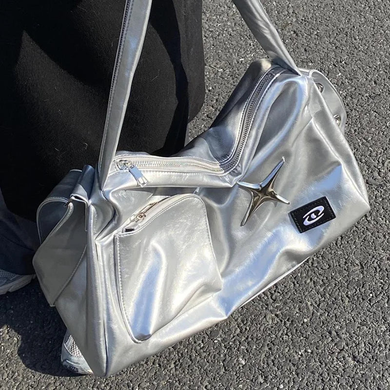 bags : PUCK - Y2k-schoudertas voor vrouwen in van Pantino