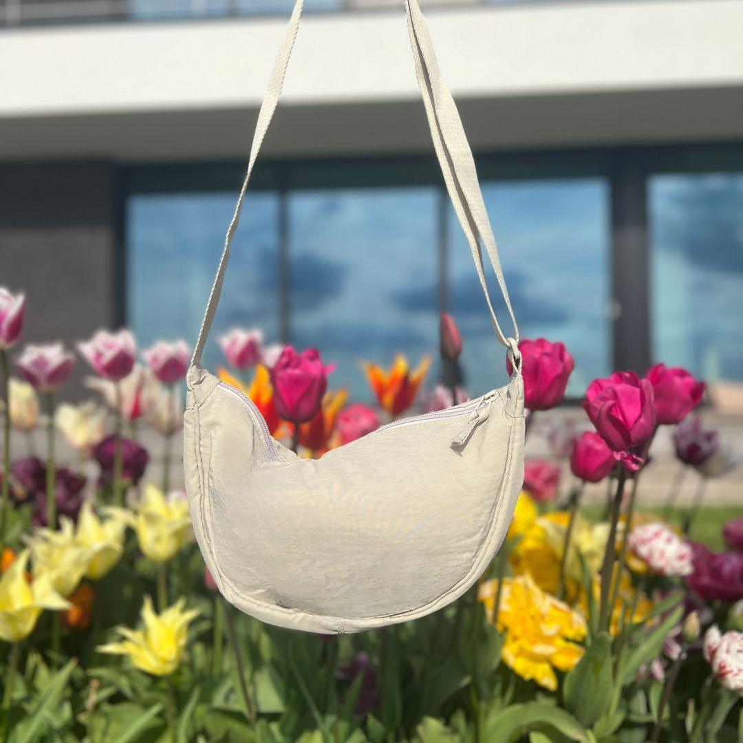 bags : Mila | Trendy Herfst Schoudertas in Beige van Pantino