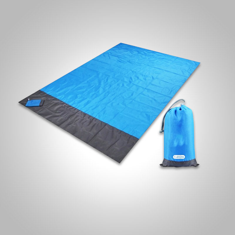 outdoor equipment : Mr. Beach in Blauw van Pantino