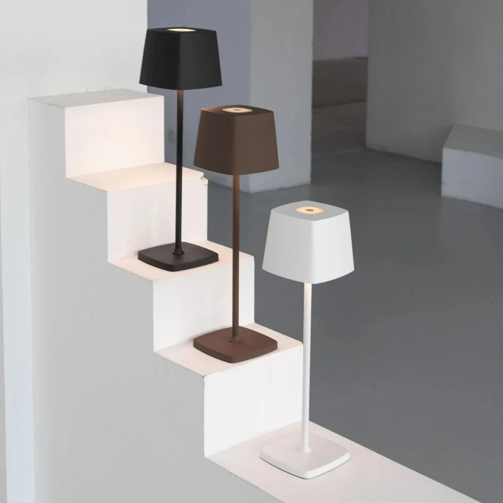 Luxilight | Draadloze tafellamp - €25 : Luxilight | Draadloze tafellamp in van Pantinoshop