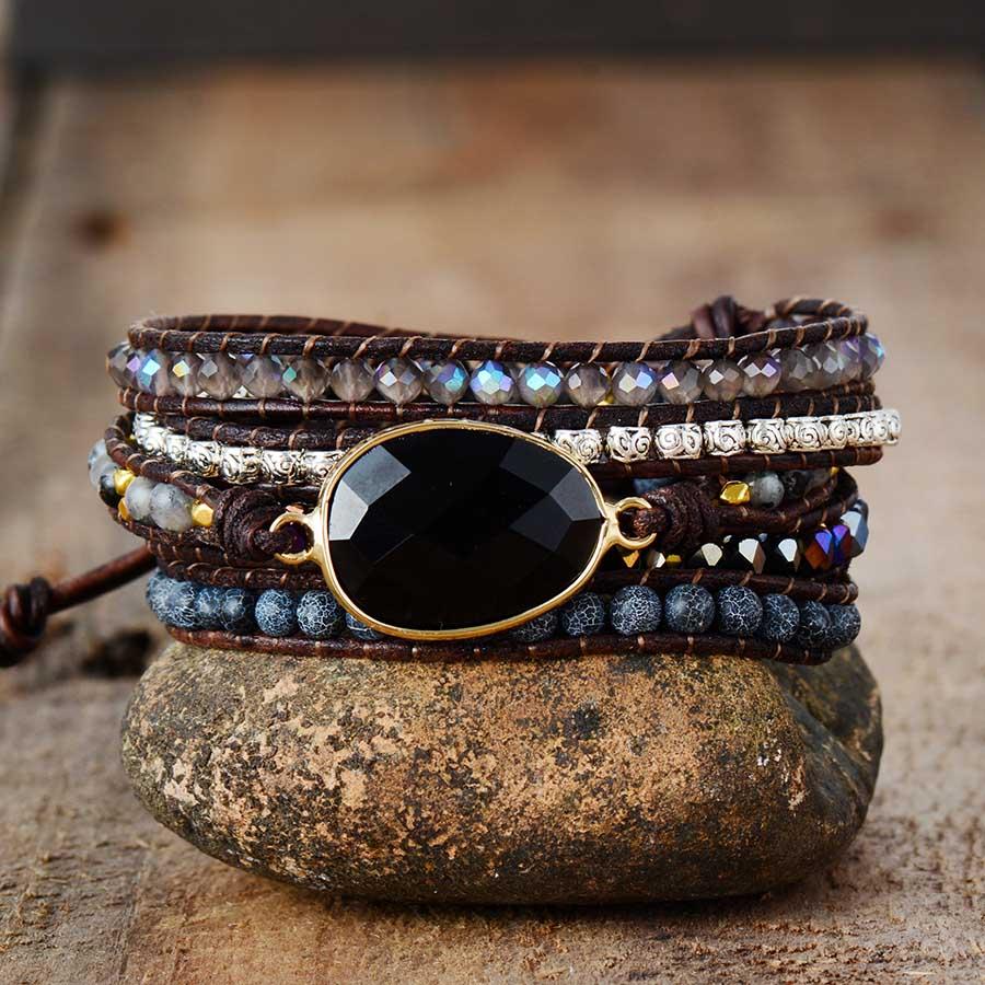 accessories : Onyx Maanlicht Beschermende Wikkelarmband in van Pantino