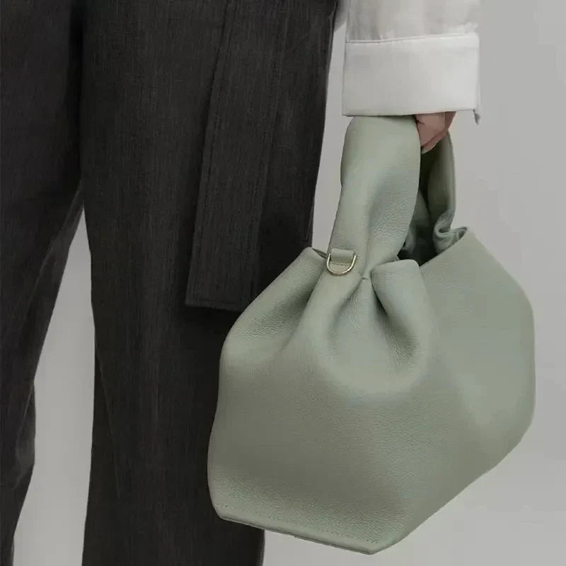 bags : Valencia - Schoudertas van generfd materiaal met afneembare riem in van Pantino