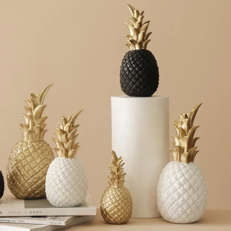 home & garden : LumiPine - Gouden Ananas Woondecoratie in van Pantino