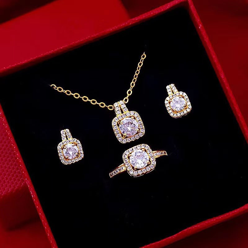 accessories : Elegantia Sieradenset - Verfijnde schoonheid in Gouden 3-Stuks Set van Pantino