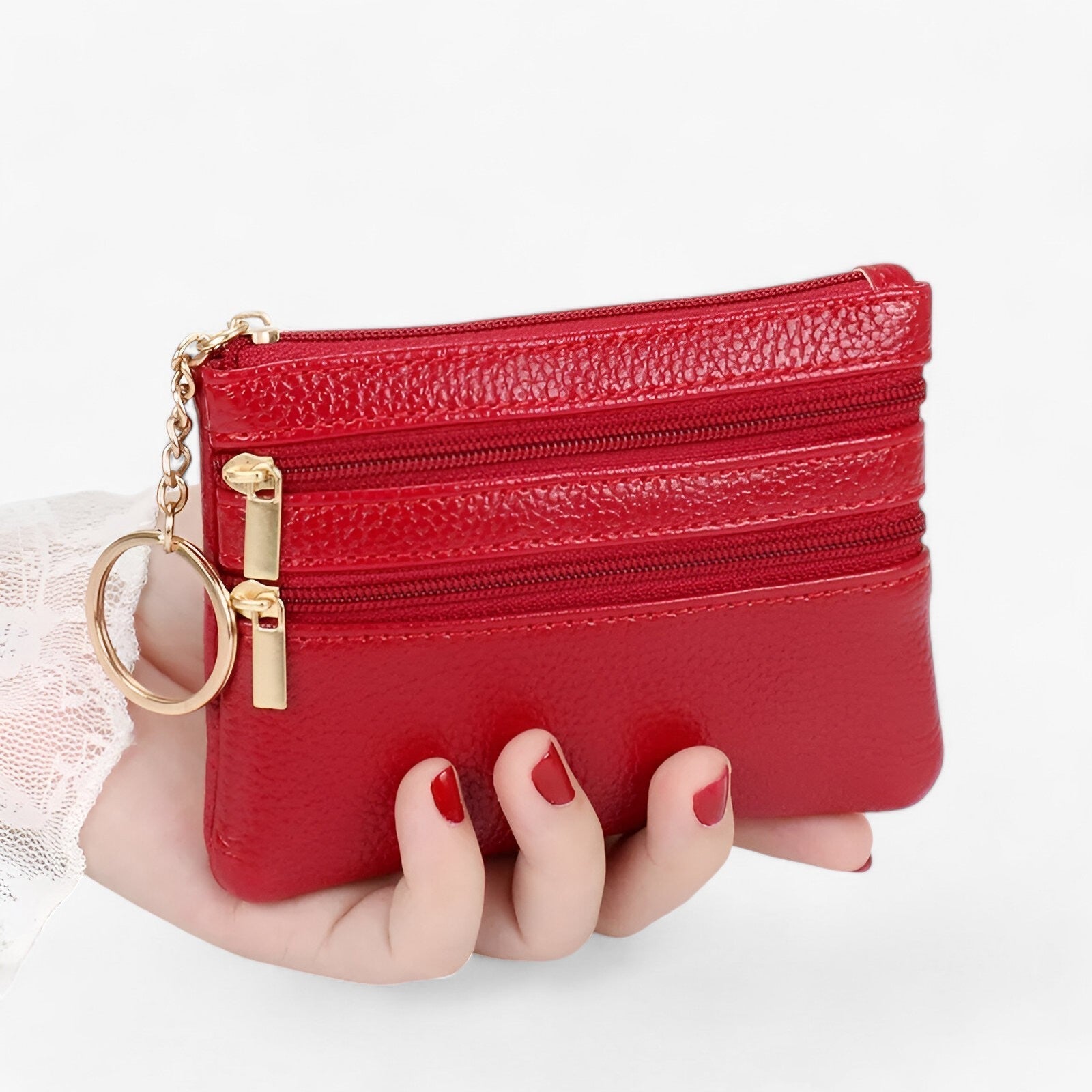 bags : Ghie| Schoudertas voor vrouwen – Compakt en elegant met drie ritsen in rood van Pantino