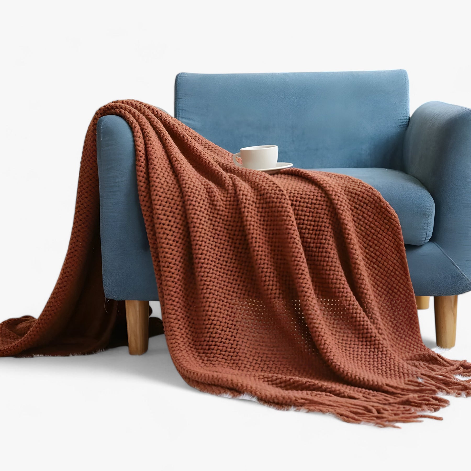 home & garden : Livia | Nordic Gebreide Deken - Stijlvol en Gezellig Comfort in Karamel van Pantinoshop