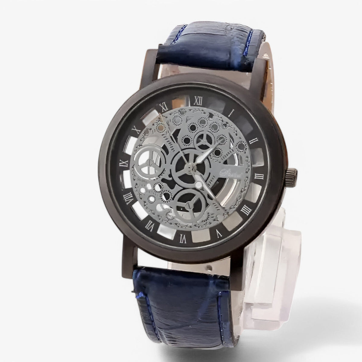 Olivier | Kwarts uurwerk met leren band en Romeins wijzerplaat- €25 : Olivier | Kwarts uurwerk met leren band en Romeins wijzerplaat in zwart blauw van Pantinoshop