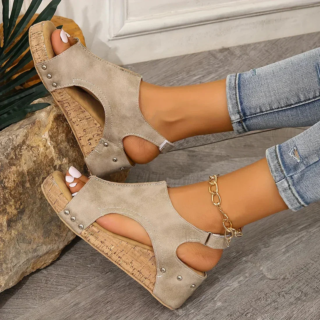 men's fashion : Amy - Comfortabele Orthopedische Sandalen Dames in Khaki van Pantino