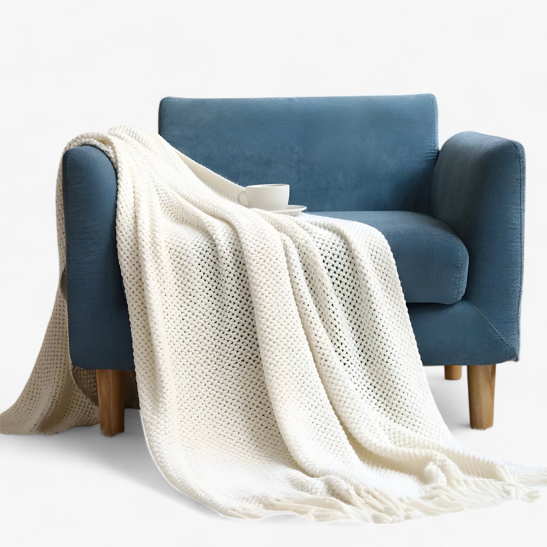 home & garden : Livia | Nordic Gebreide Deken - Stijlvol en Gezellig Comfort in Wit van Pantinoshop