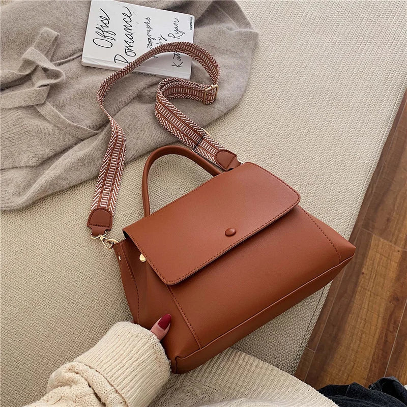 bags : Urban Chic Satchel in Brown van Pantino