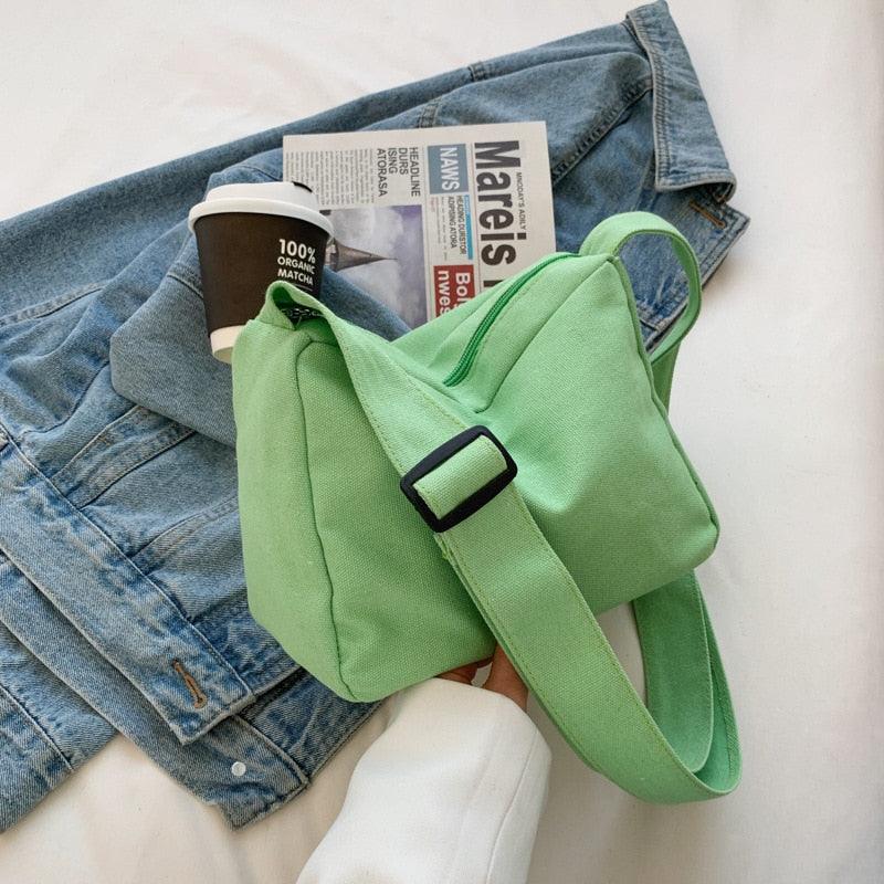 0 : Nina | Hippe Schoudertas in Groen van Pantino